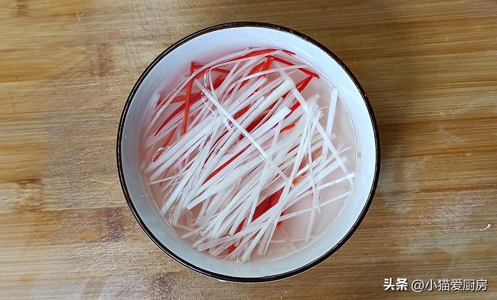 圖片[5]-【清蒸鱸魚】做法步驟圖 魚肉鮮嫩不腥不柴 元宵節做來吃-起舞食譜網