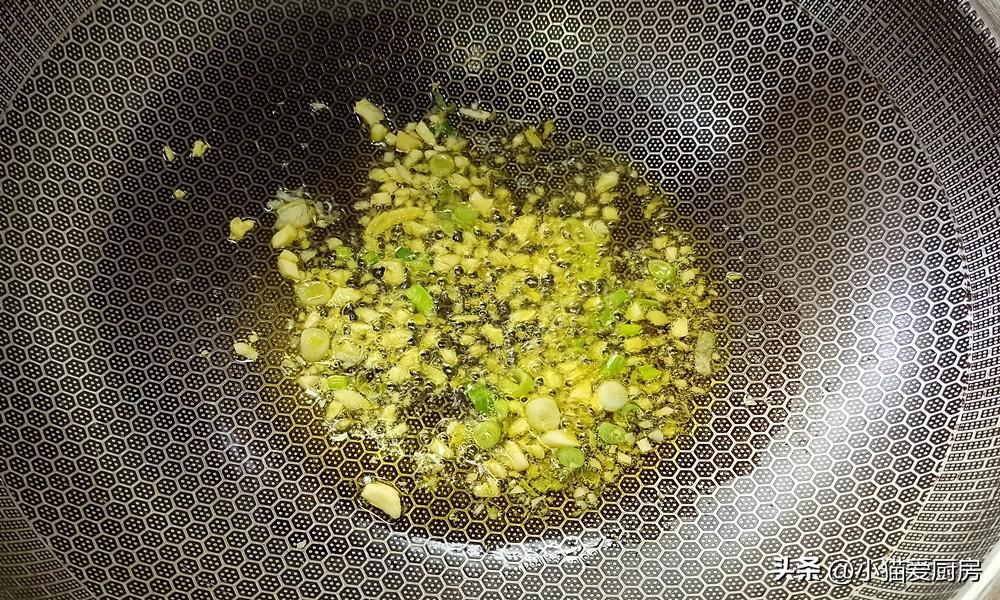 圖片[6]-【西紅柿白菜炒木耳】做法步驟圖 口感脆爽 酸香開胃好吃-起舞食譜網