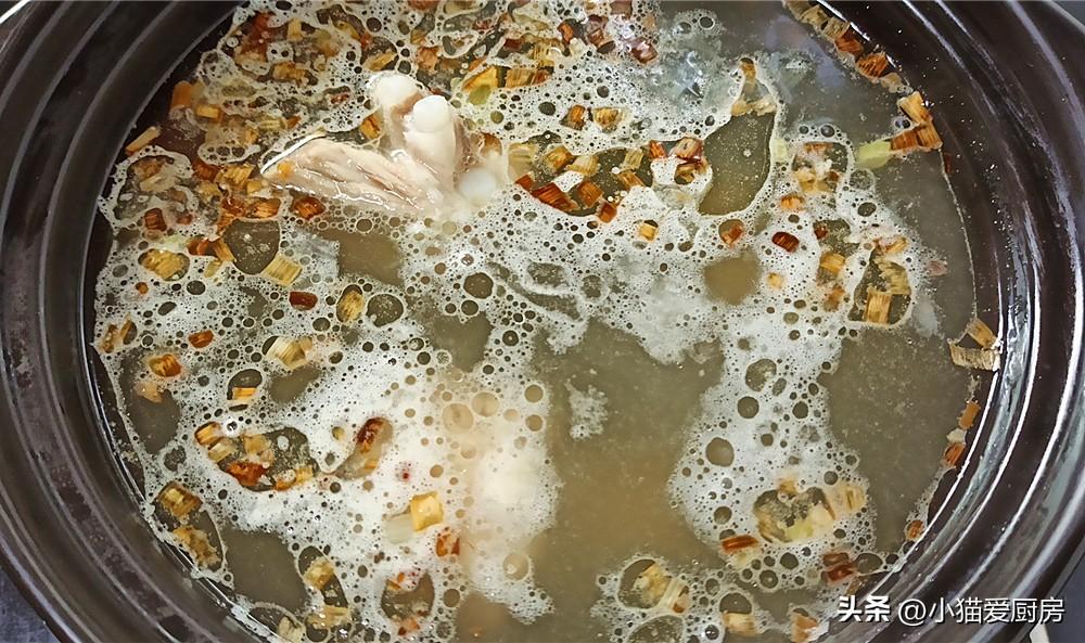 圖片[8]-【豬肉米粉】做法步驟圖 湯鮮味美 特別開胃好吃的早餐做法-起舞食譜網(wǎng)