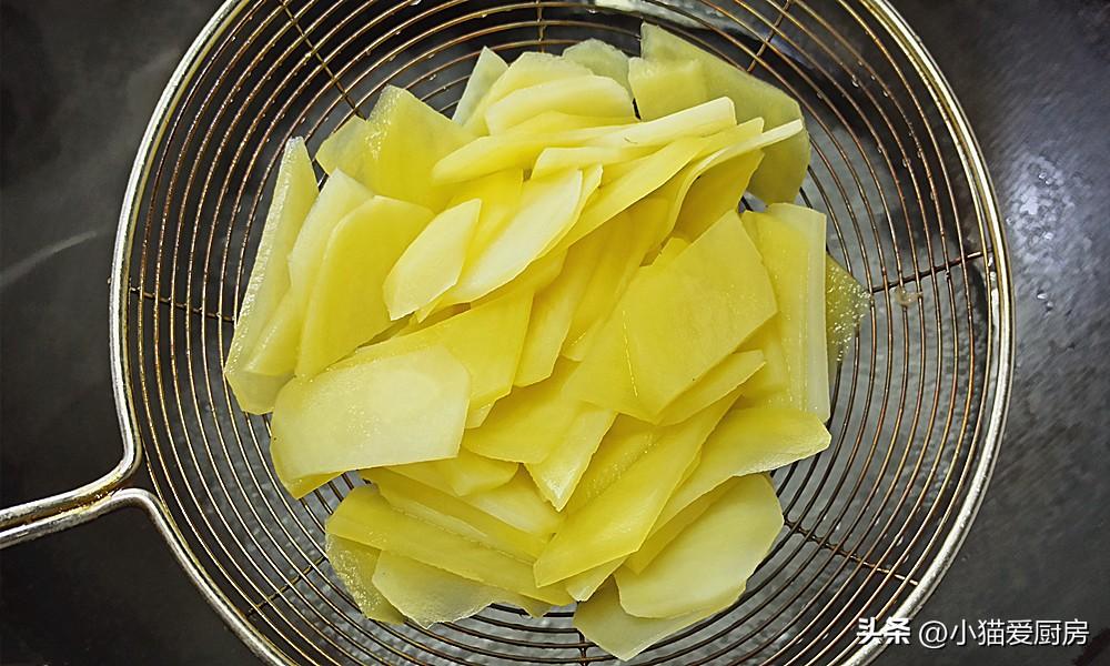 圖片[7]-【白菜炒土豆片】做法步驟圖 特別下飯 冬天我家隔三岔五做-起舞食譜網