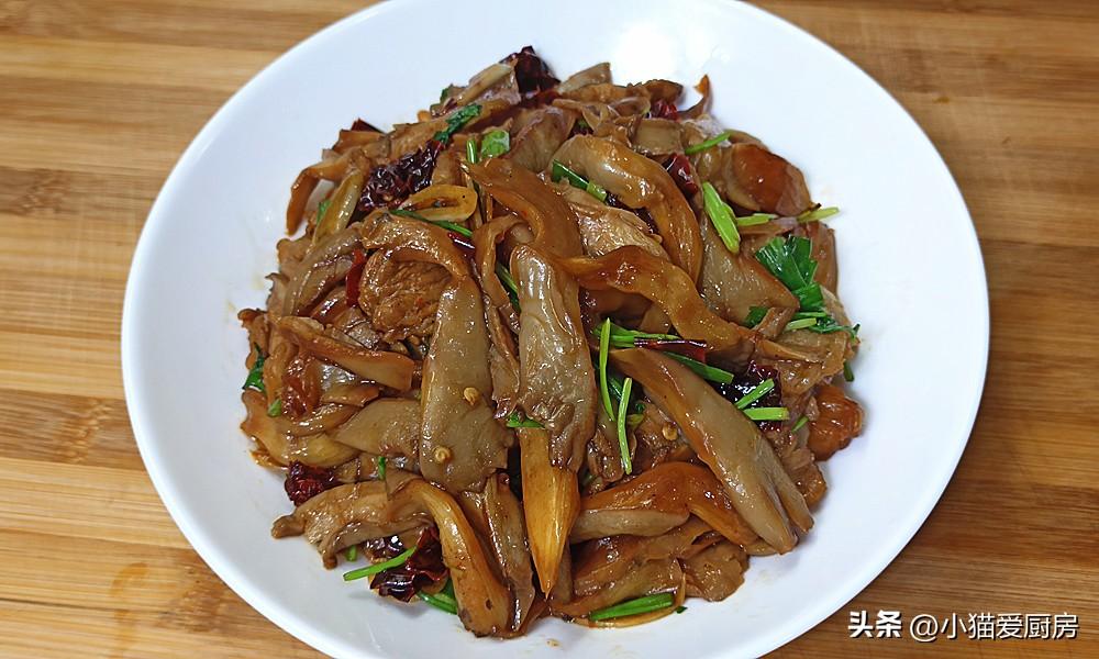 圖片[2]-【小炒平菇】做法步驟圖 成菜鮮香滑嫩特別爽口 是不錯的下飯-起舞食譜網