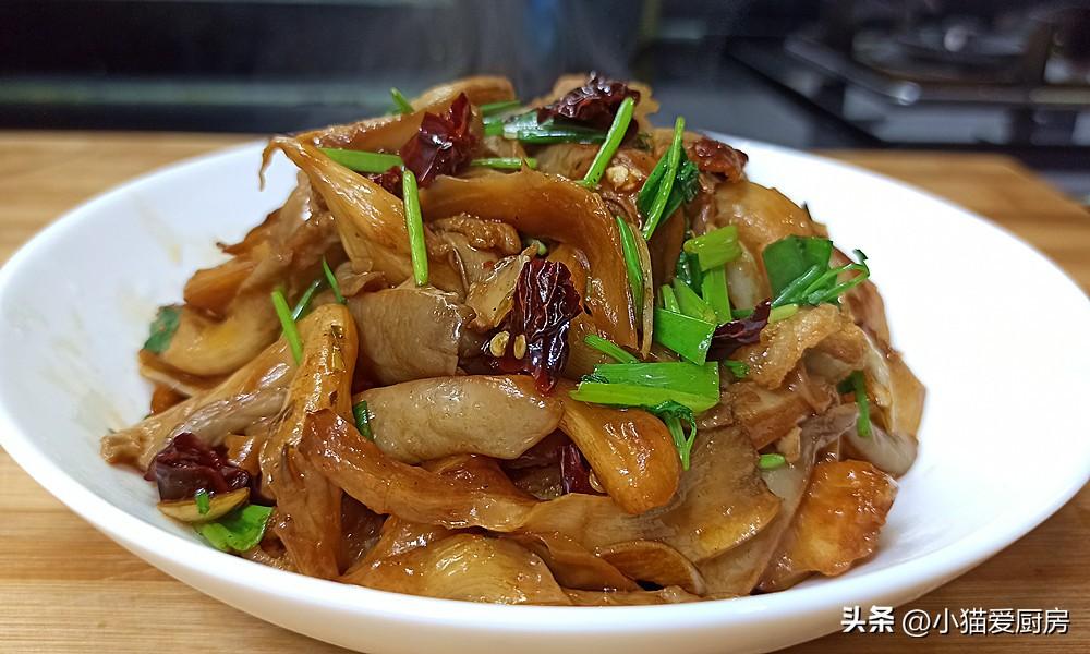 圖片[3]-【小炒平菇】做法步驟圖 成菜鮮香滑嫩特別爽口 是不錯的下飯-起舞食譜網