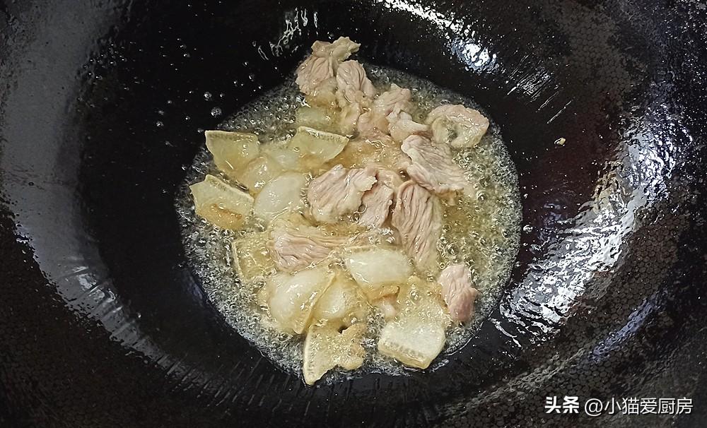 圖片[9]-【小炒平菇】做法步驟圖 成菜鮮香滑嫩特別爽口 是不錯的下飯-起舞食譜網