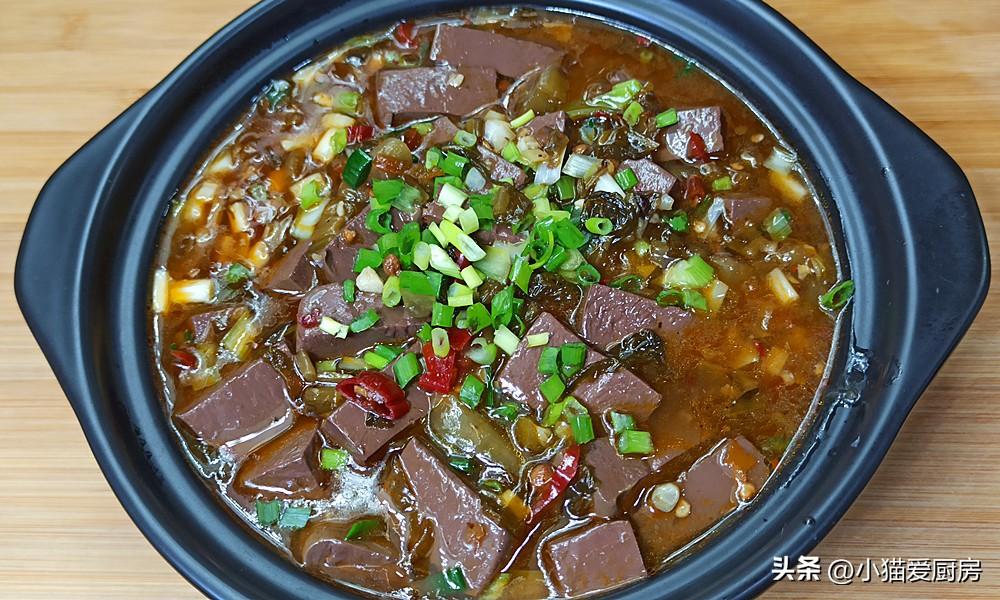 【酸菜鴨血】做法步驟圖 特別好吃 是一道不錯(cuò)的下飯菜-起舞食譜網(wǎng)