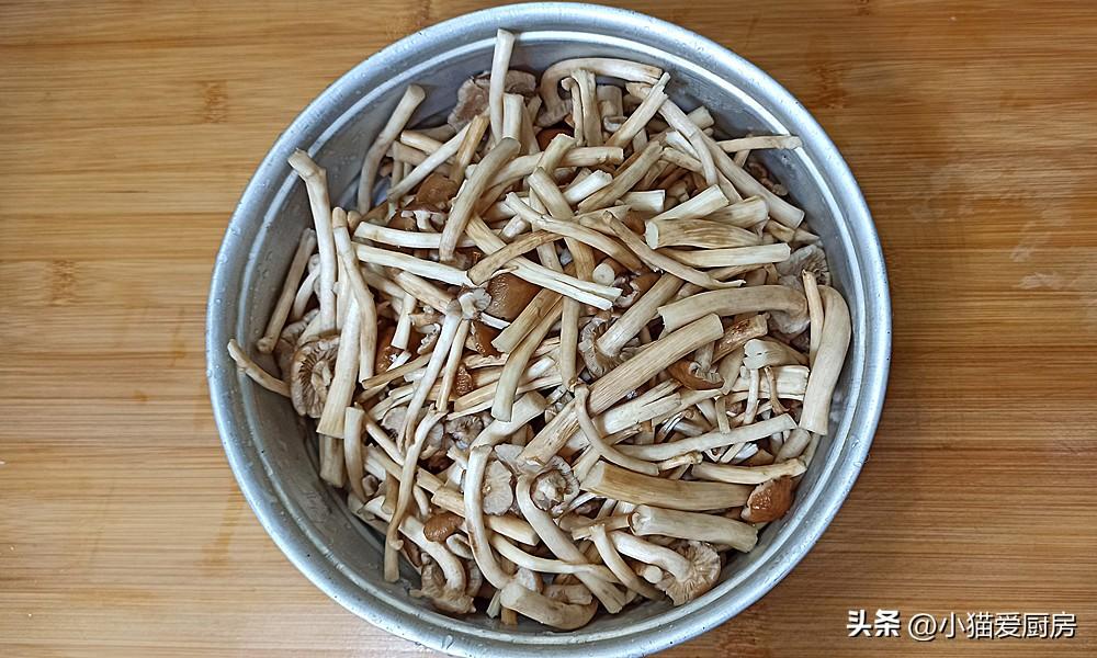 圖片[4]-【小白菜肉末茶樹菇】做法步驟圖 特別好吃 湯汁泡飯也特別香-起舞食譜網