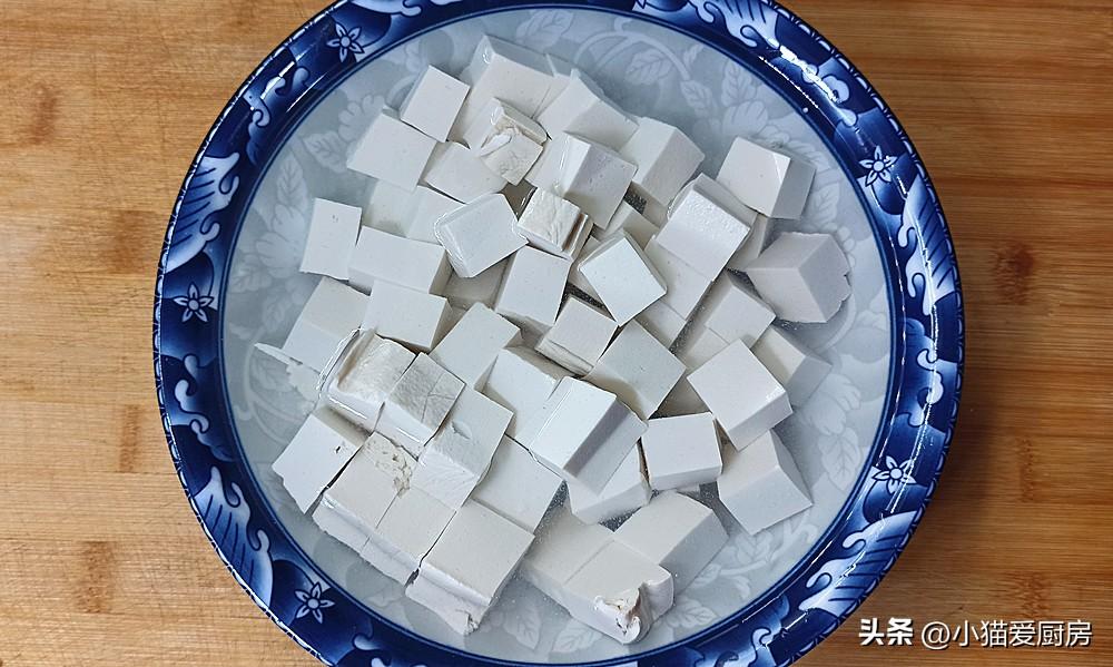 圖片[5]-【金針菇燒豆腐】做法步驟圖 味道香辣開胃 就連湯汁泡飯也好-起舞食譜網(wǎng)