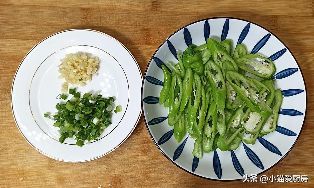 圖片[4]-【辣椒雞蛋拌面】做法步驟圖 特別爽口大人孩子都喜歡 一大碗-起舞食譜網(wǎng)