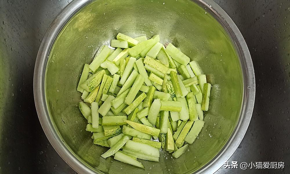 圖片[5]-【酸辣炒黃瓜條】做法步驟圖 味道酸辣 一次3碗米飯都不夠-起舞食譜網
