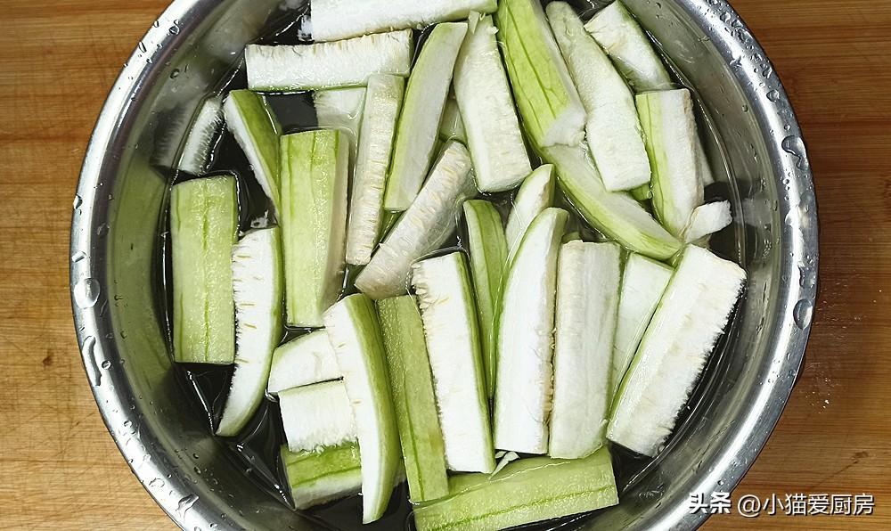 圖片[6]-【 蒜蓉粉絲蒸絲瓜】做法步驟圖 特別好吃 而且做法還非常簡單-起舞食譜網