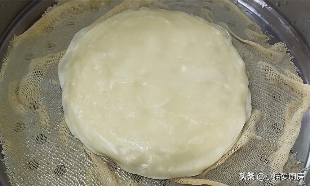 圖片[7]-【卷烤鴨小餅】做法步驟圖 放上甜面醬卷肉和菜 真香-起舞食譜網