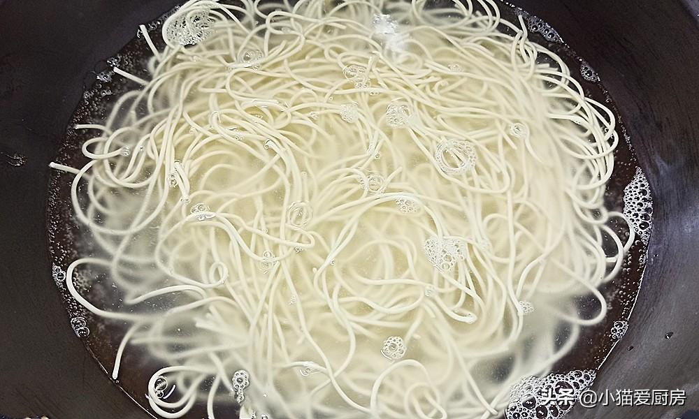 圖片[8]-【芝麻醬汁涼拌面條】做法步驟圖 爽滑勁道 香氣濃郁幾分鐘就-起舞食譜網(wǎng)