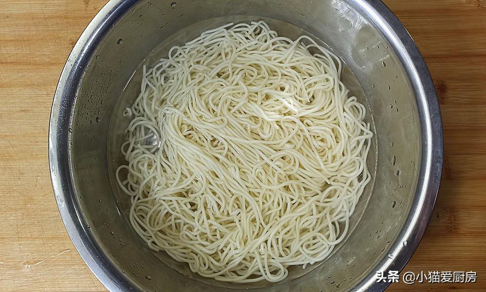 圖片[9]-【芝麻醬汁涼拌面條】做法步驟圖 爽滑勁道 香氣濃郁幾分鐘就-起舞食譜網(wǎng)