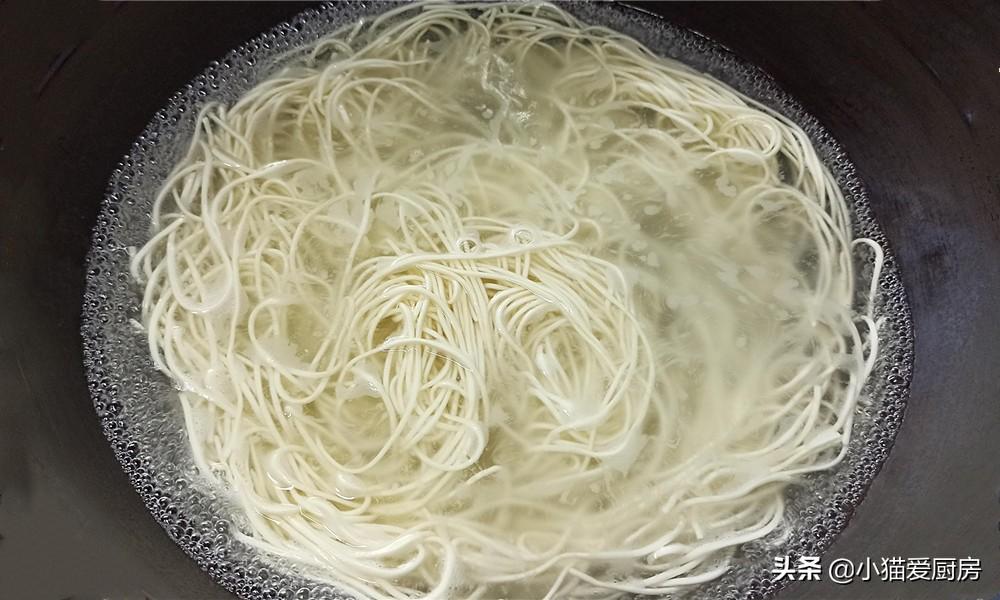 圖片[8]-【酸辣涼拌面】做法步驟圖 爽口開胃又解膩 一次做1大碗不夠-起舞食譜網