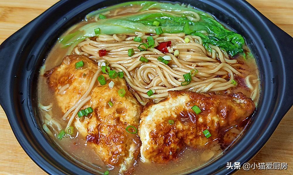 圖片[1]-【煎蛋燜面】做法步驟圖 10分鐘搞定 一個星期吃幾天都不膩-起舞食譜網