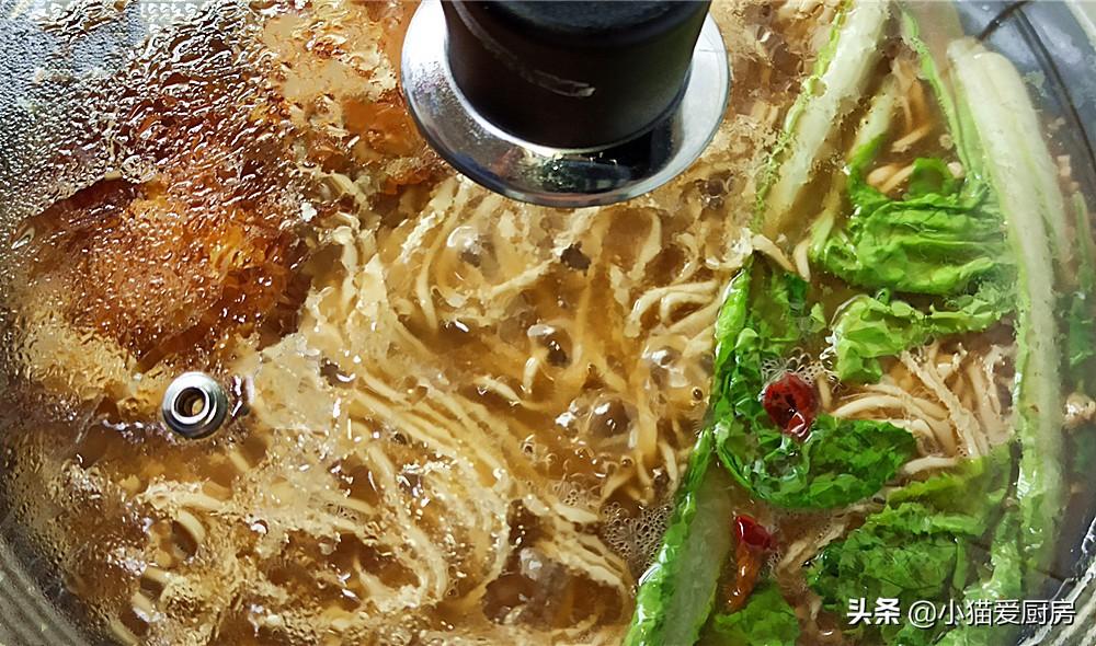圖片[8]-【煎蛋燜面】做法步驟圖 10分鐘搞定 一個星期吃幾天都不膩-起舞食譜網