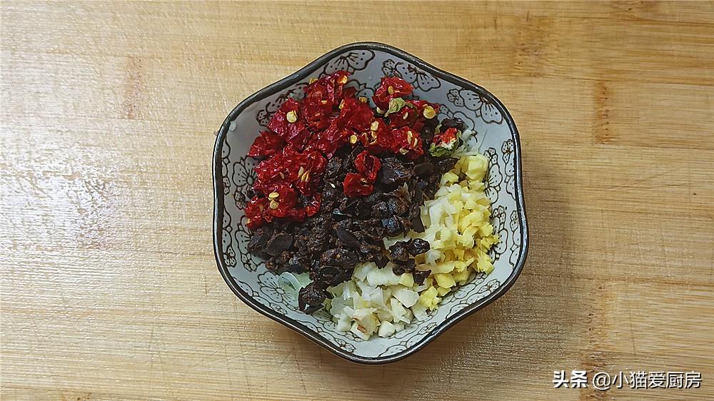 圖片[5]-【豆豉紅燒白條魚】做法步驟圖 做出來鮮香微辣 下飯真香-起舞食譜網