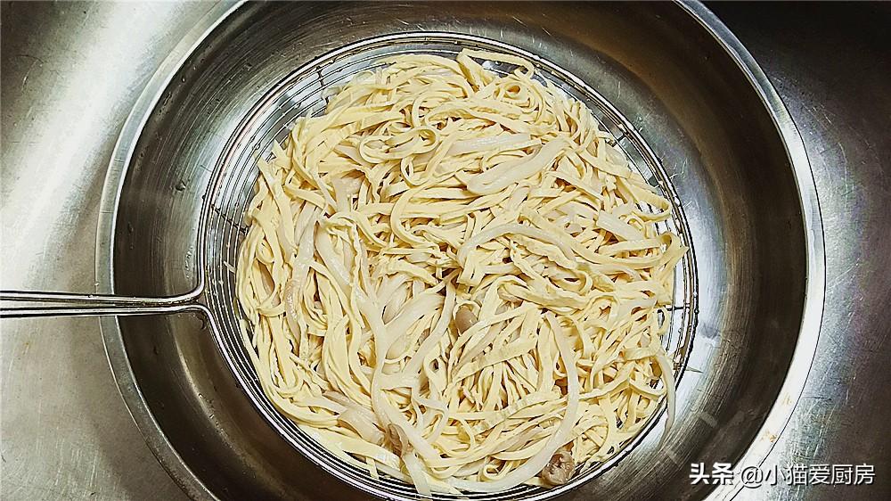 圖片[8]-【家常燒豆腐皮】做法步驟圖 成菜酸辣開胃鮮香滑燙-起舞食譜網