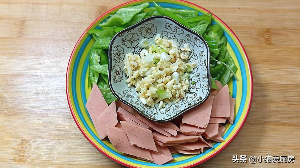 圖片[5]-【雞蛋火腿腸炒青椒】做法步驟圖 味道清淡不膩 孩子喜歡的味-起舞食譜網