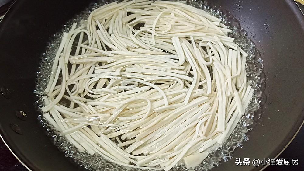 圖片[6]-【肉絲炒杏鮑菇】做法步驟圖 滑嫩營養還下飯 寶寶很愛吃-起舞食譜網