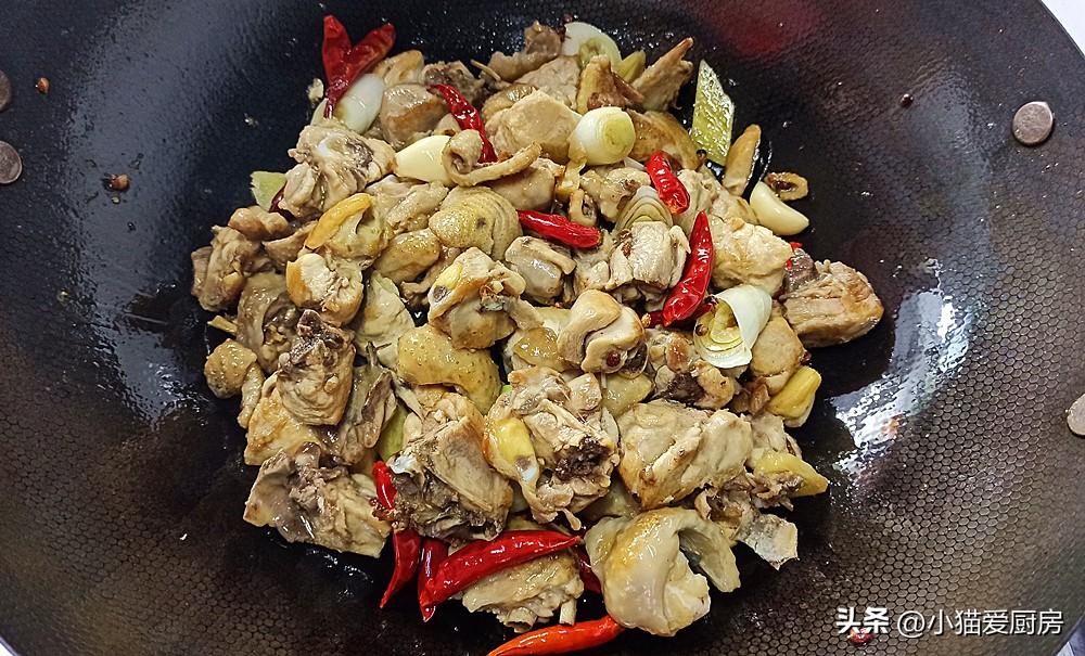 圖片[9]-【辣子燒雞】做法步驟圖 香辣入味 湯汁拌飯都可以吃2碗-起舞食譜網(wǎng)