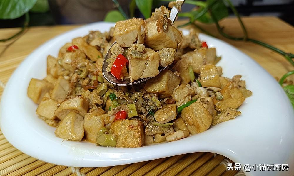 圖片[3]-【香椿芽雞蛋炒豆腐】做法步驟圖 其實加上豆腐一起炒 味道那-起舞食譜網