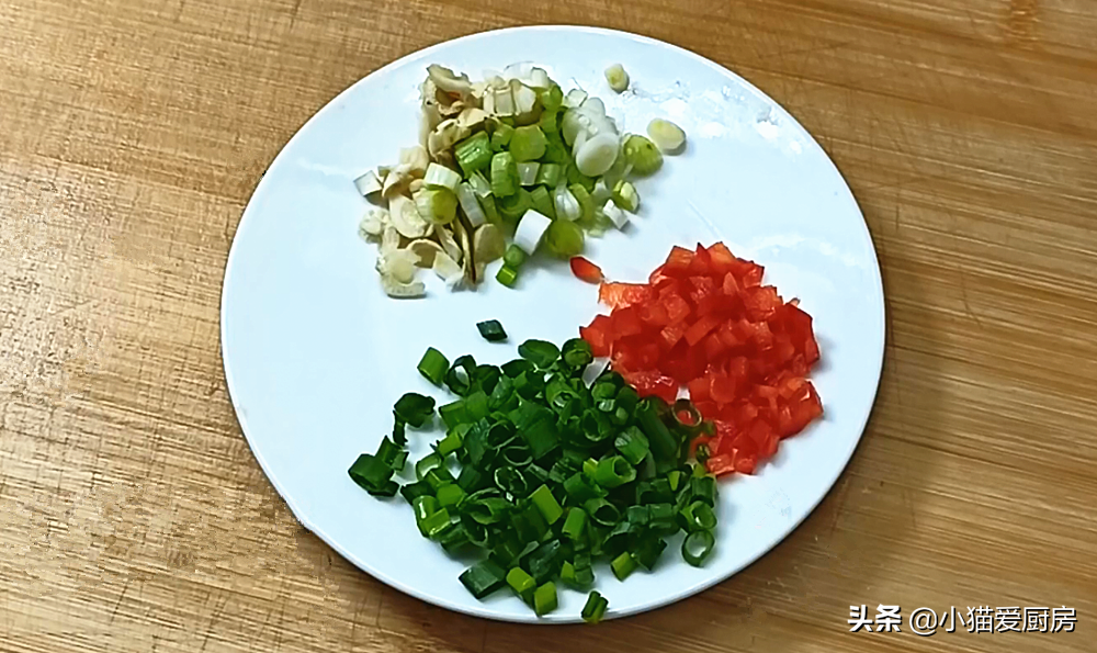 圖片[5]-【砂鍋肉末燜蘿卜】做法步驟圖 湯汁鮮嫩 孩子愛吃特下飯-起舞食譜網