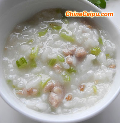 圖片[1]-降脂降壓–芹菜粥的做法 芹菜粥怎么做,-起舞食譜網