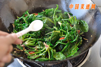 熗炒菠菜
