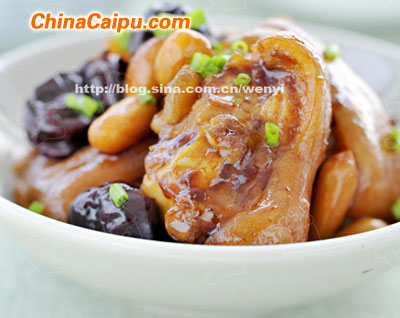 花生紅棗燜豬手