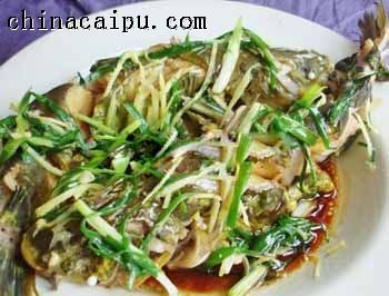 清蒸黃骨魚(yú)